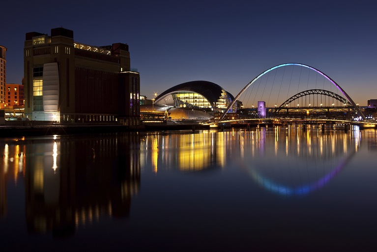 Newcastle/Gateshead quayside lit up at night