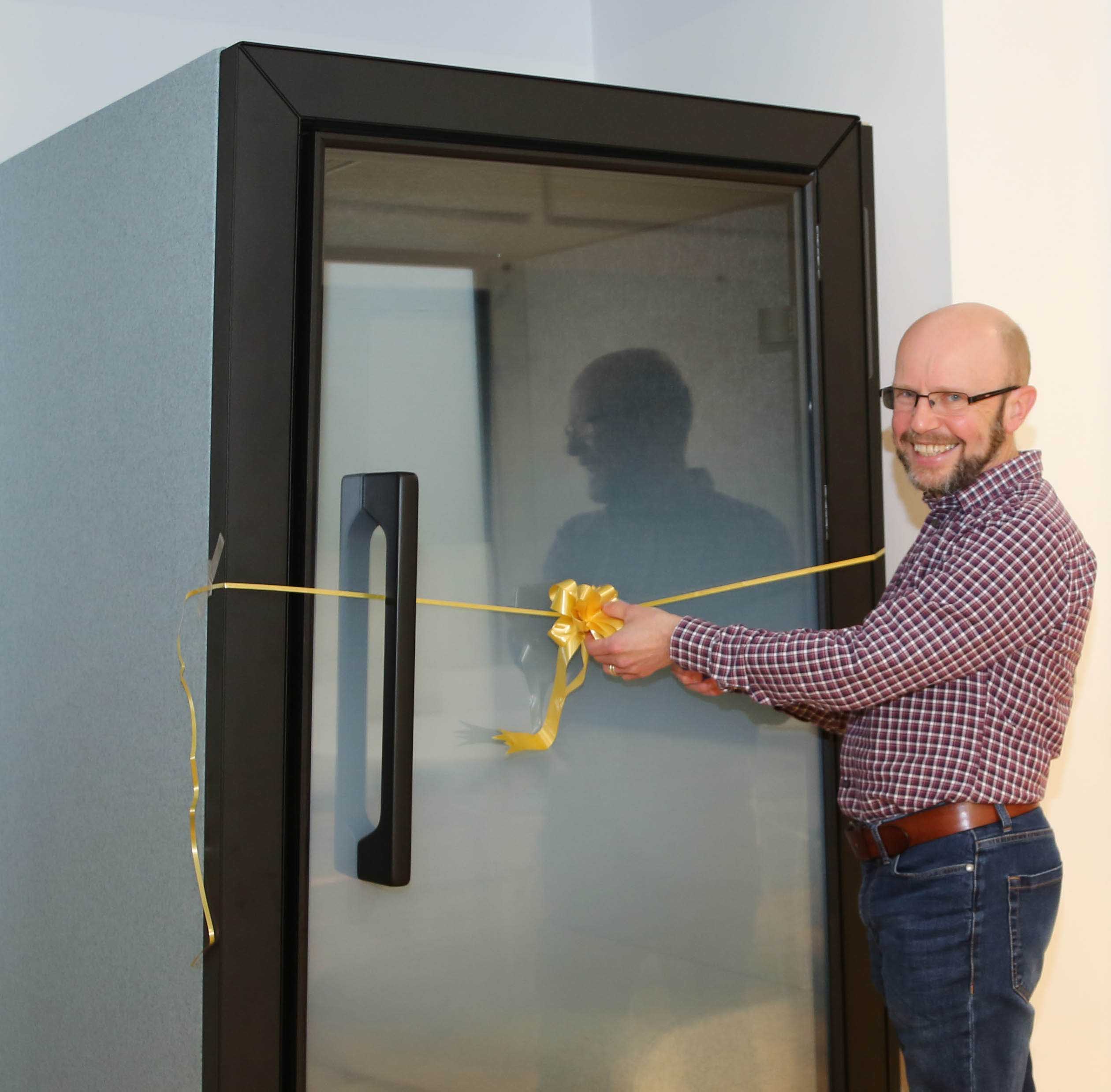 Single-person meeting pod opening.