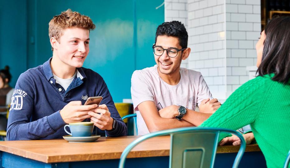 Students in Kingsgate Bar