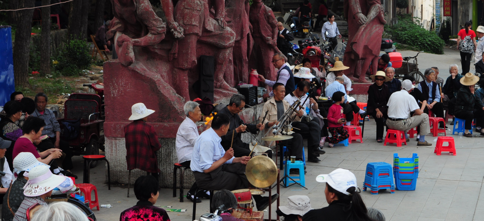 Chinese street musicians